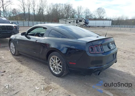 2014 Ford Mustang V6 Premium z USA, uszkodzony, nr VIN 1ZVBP8AM8E5250243